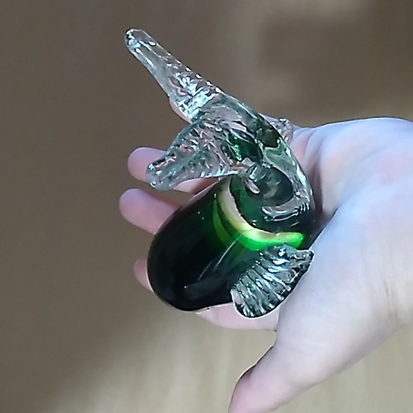 BEAUTIFUL HANDBLOWN GLASS DOPHIN - Picture 4 of 7